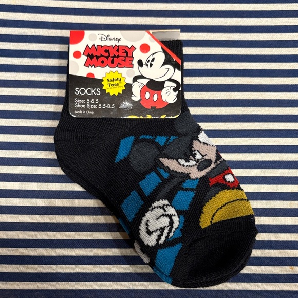 Disney Mickey Mouse socks - Picture 1 of 2